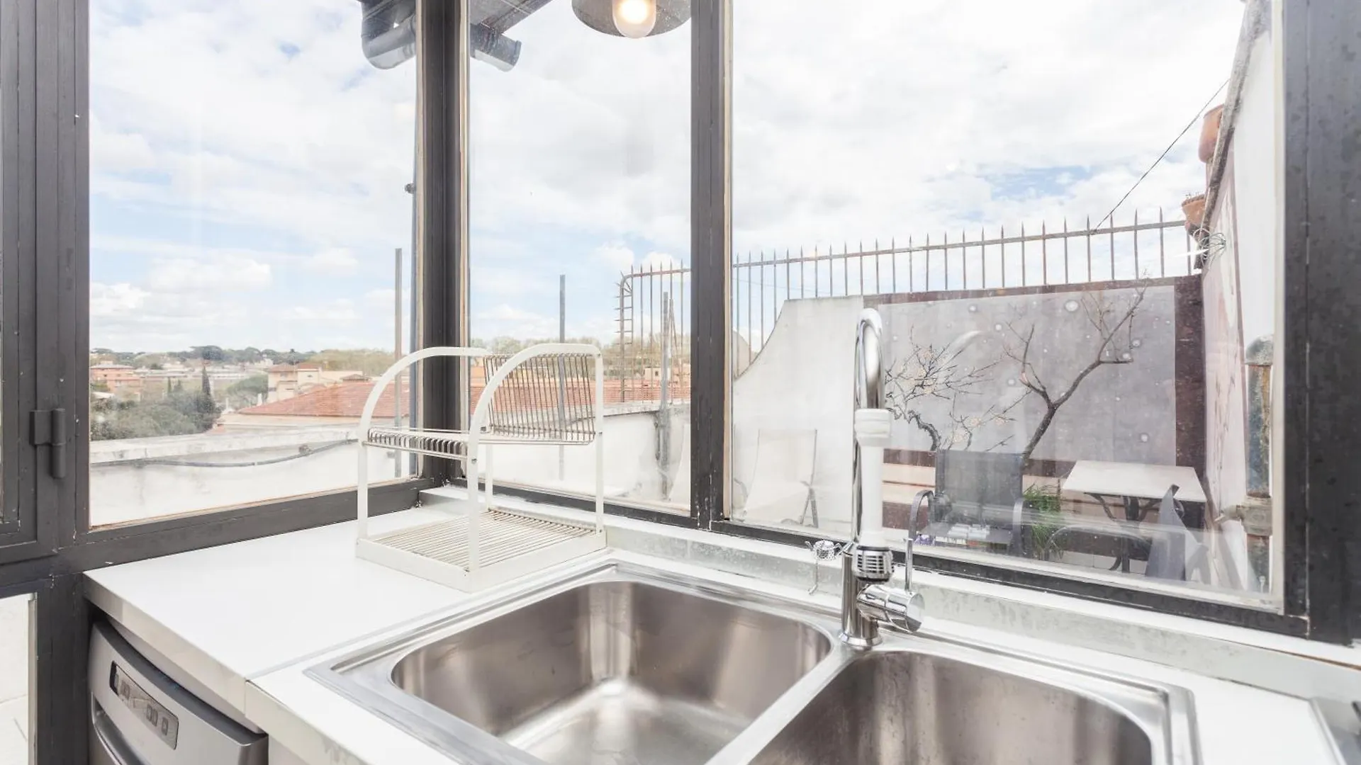Apartment Prati Belfiore Guesthouse Rome Italy